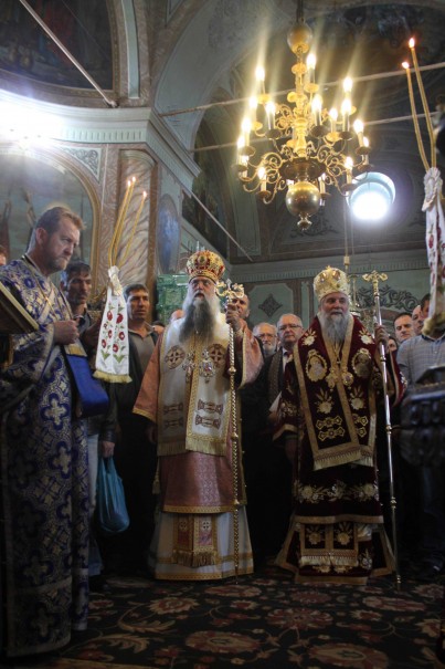 ÎPS Arhiepiscop Varsanufie și ÎPS Mitropolit Irineu