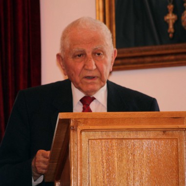 Acad. Prof. Univ. Dr. Emilian Popescu