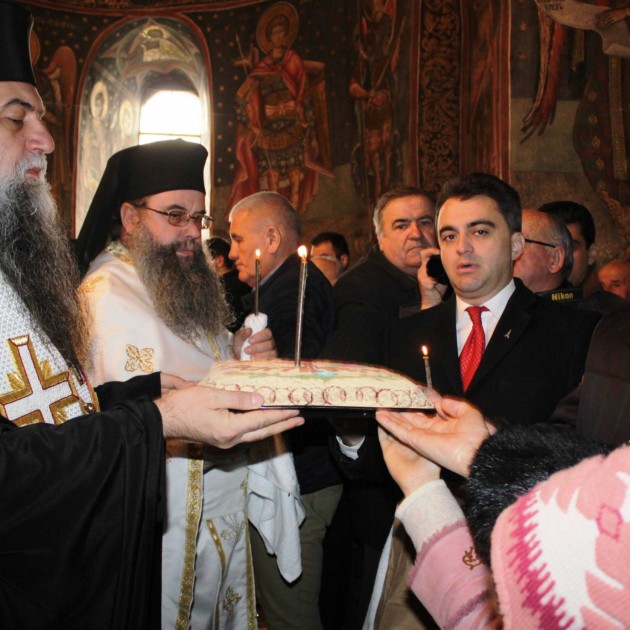 Parastas pentru Mircea cel Mare la Cozia