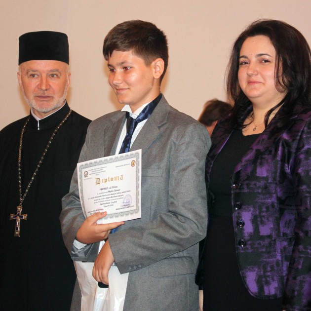 Premierea elevilor vâlceni, la Centrul Eparhial