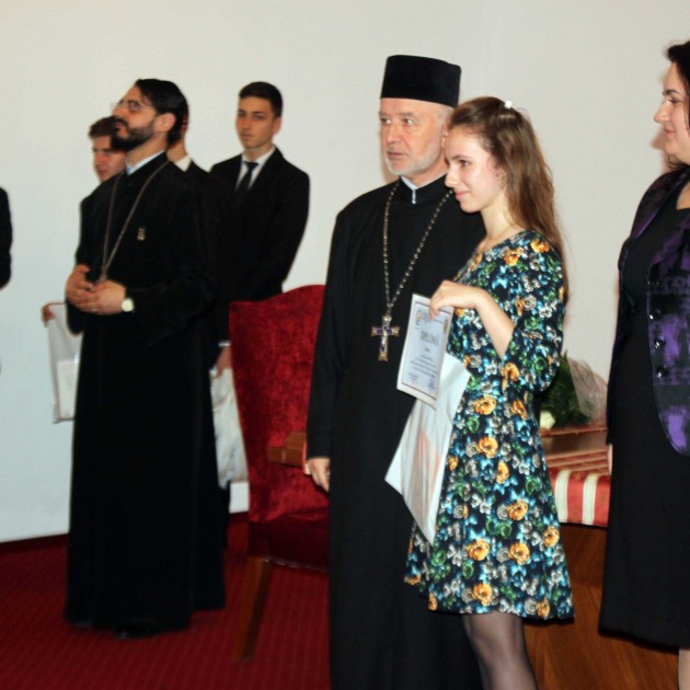 Premierea elevilor vâlceni, la Centrul Eparhial