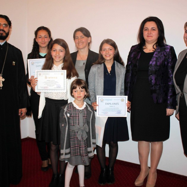 Premierea elevilor vâlceni, la Centrul Eparhial