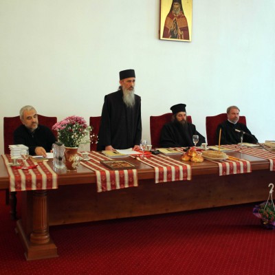 Lumină din Lumină – ethosul iconic în isihasmul carpatin Lumină din Lumină – ethosul iconic în isihasmul carpatin