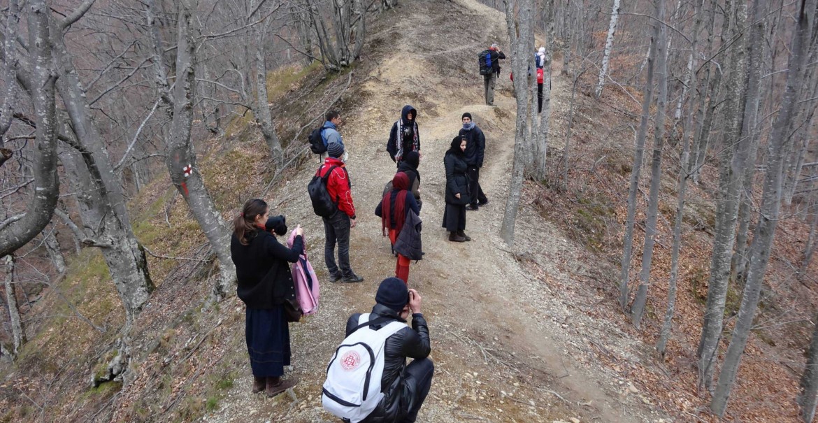 La pas, spre Pătrunsa