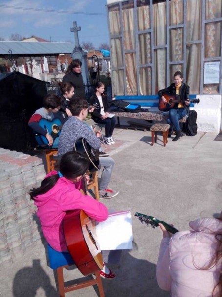 Parohia Capela Dealului