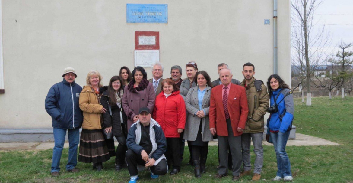 Primăvară, zâmbete şi mărţişoare