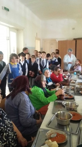 Alături de cei în suferință