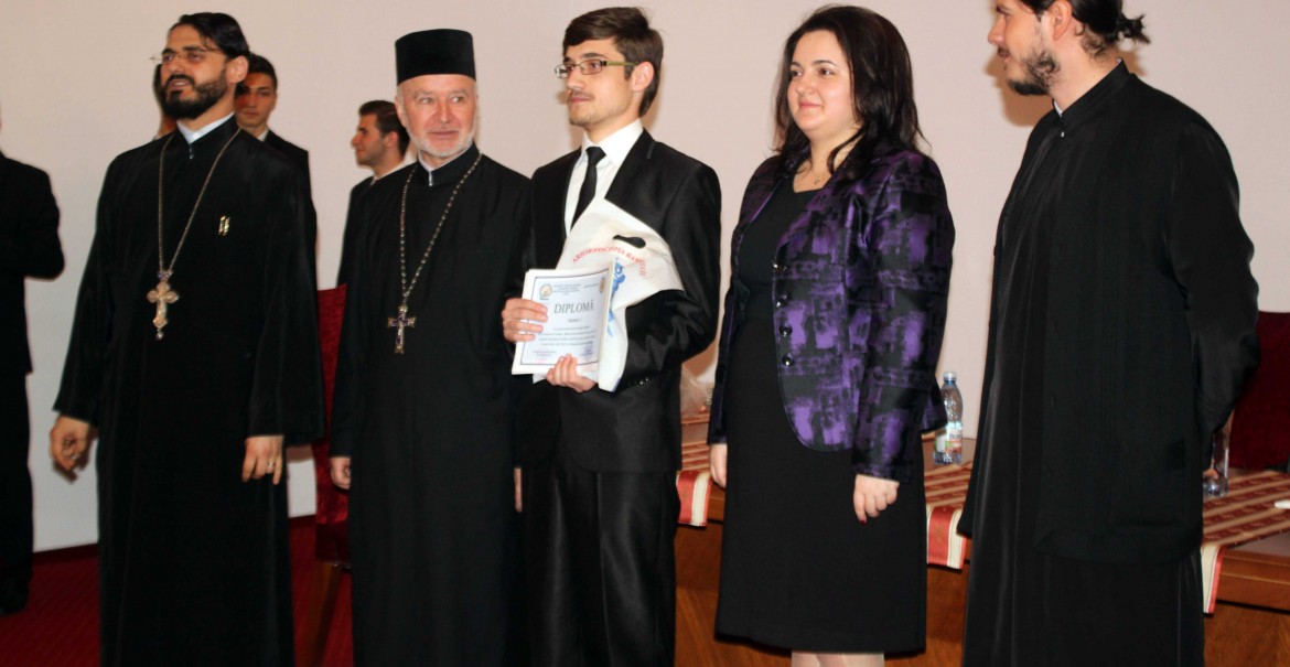 Premierea elevilor vâlceni, la Centrul Eparhial