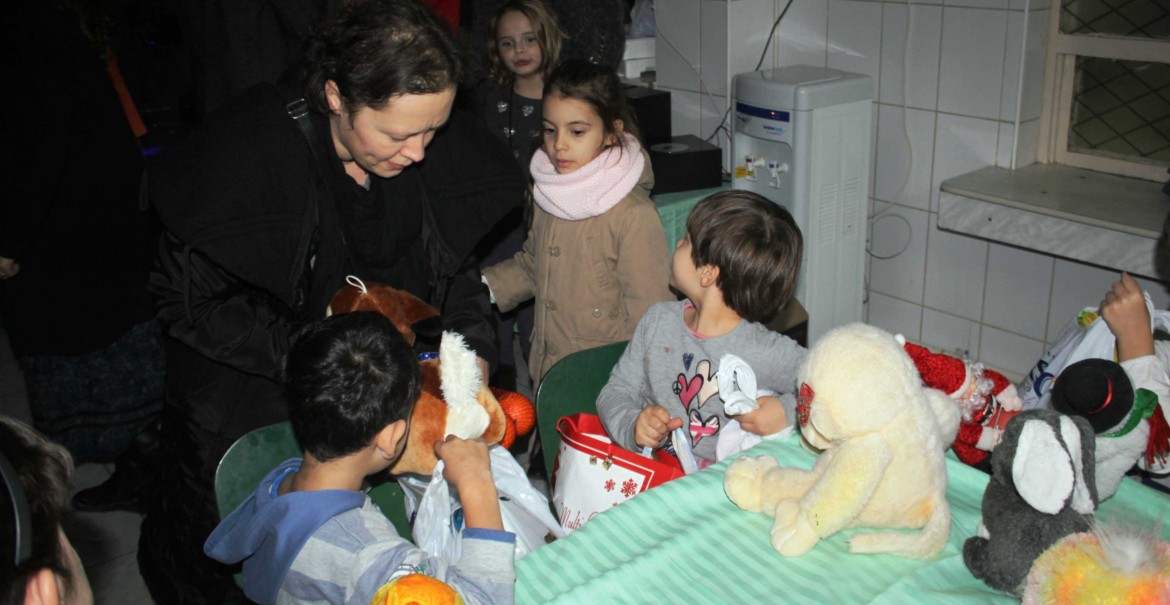 Să-l ajutăm pe Moș Nicolae! Să-l ajutăm pe Moș Nicolae!