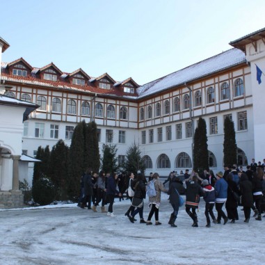 Hora unirii la Seminarul Teologic