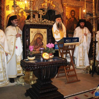 Parastas pentru Mircea cel Mare la Cozia