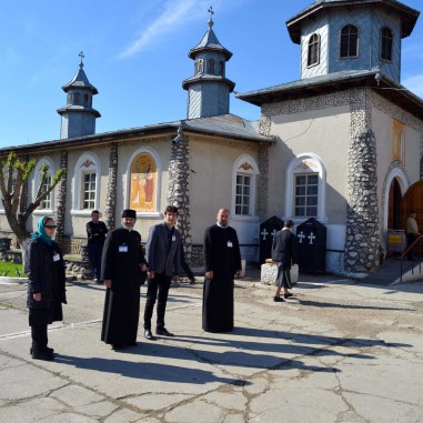 În temniţă M-aţi cercetat...