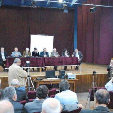 Lemnul, izvor de viaţă şi eterne comori