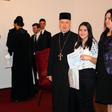 Premierea elevilor vâlceni, la Centrul Eparhial