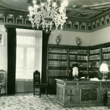 Episcopul Iosif la biroul de lucru, 1963